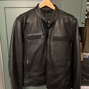 Andrew Mark men’s black leather jacket